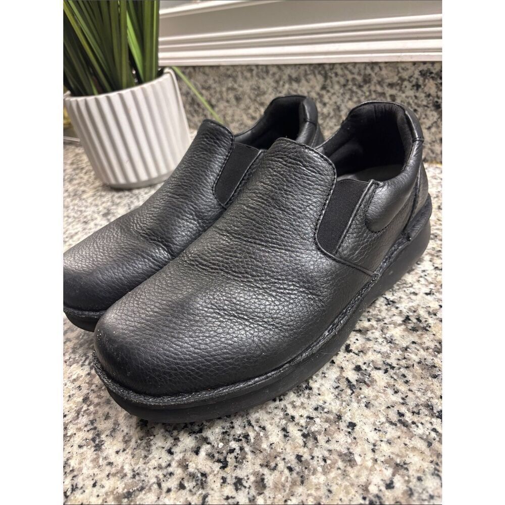 Propet Black Leather Slip-On Comfort Loafers
